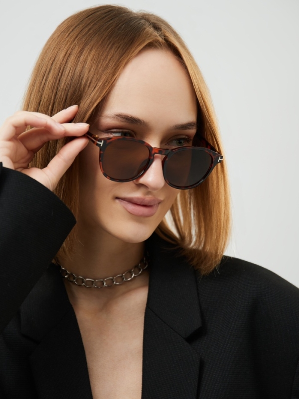 Очки солнцезащитные женские, uv 400, ширина 14.1 см, дужка 13.5 см, линза 6 х 5.1 см Очки солнцезащитные женские, uv 400, ширина 14.1 см, дужка 13.5 см, линза 6 х 5.1 см