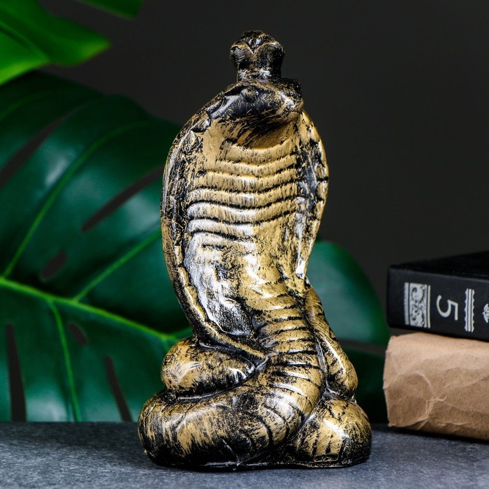 Фигура Фигура "Кобра с короной" 17х8х8см