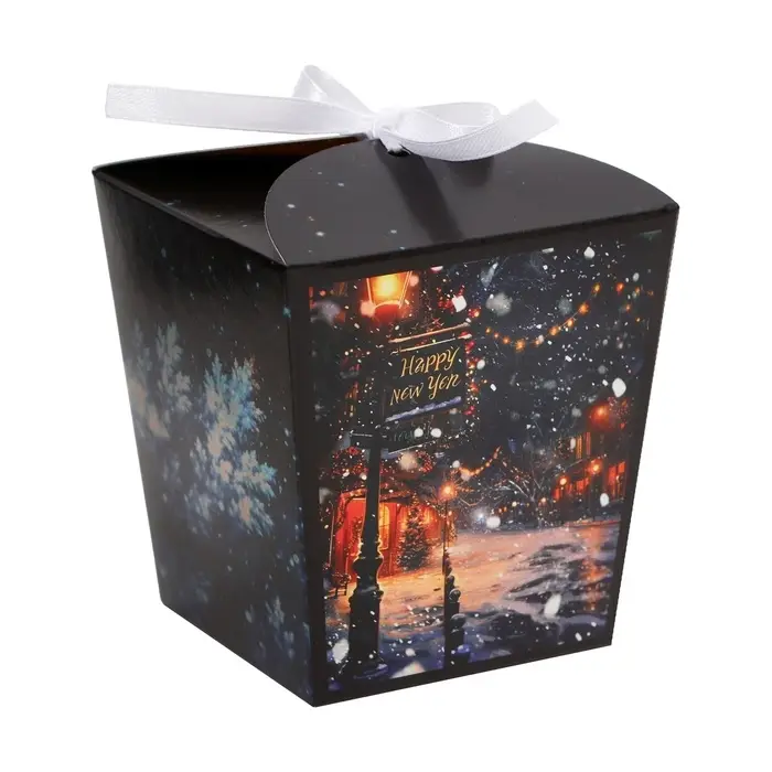 Бонбоньерка, новогодняя подарочная упаковкая «Новогодняя улица», 7.5×8×7.5 см Бонбоньерка, новогодняя подарочная упаковкая «Новогодняя улица», 7.5×8×7.5 см