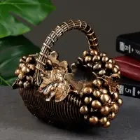 Подставка для бутылки &laquo;Корзина с виноградом&raquo;, под бронзу с позолотой, 20&times;25&times;22 см