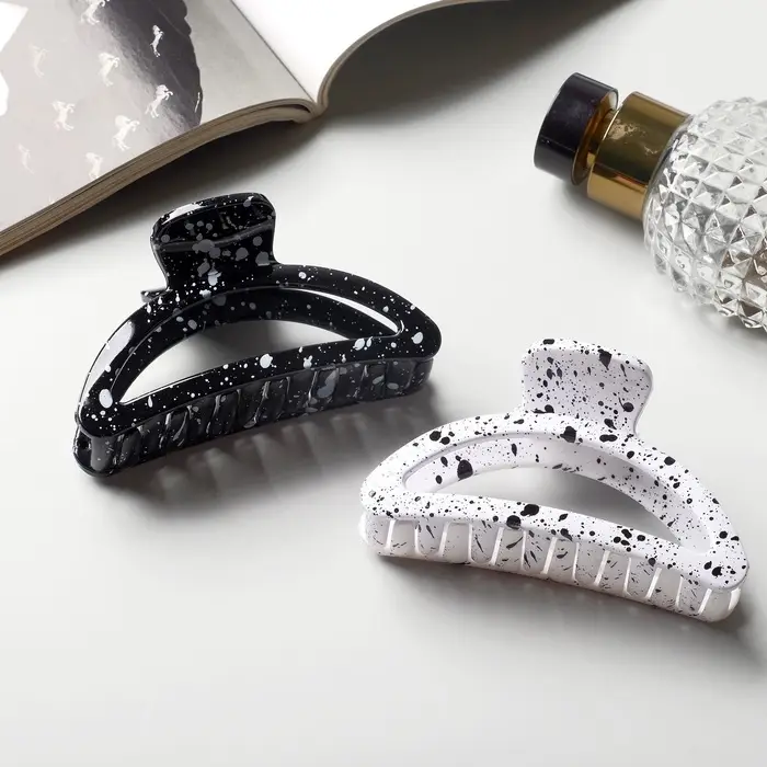 Крабик для волос &laquo;Пелагея&raquo;, дуга, 9 см, белый, чёрный