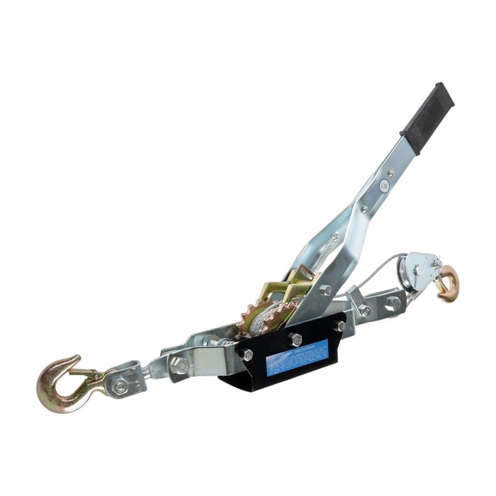 Лебедка рычажная ТУНДРА, двойное храповое колесо, тяга 4 т (подъем 1.6 т), трос 2.5 метра Лебедка рычажная ТУНДРА, двойное храповое колесо, тяга 4 т (подъем 1.6 т), трос 2.5 метра