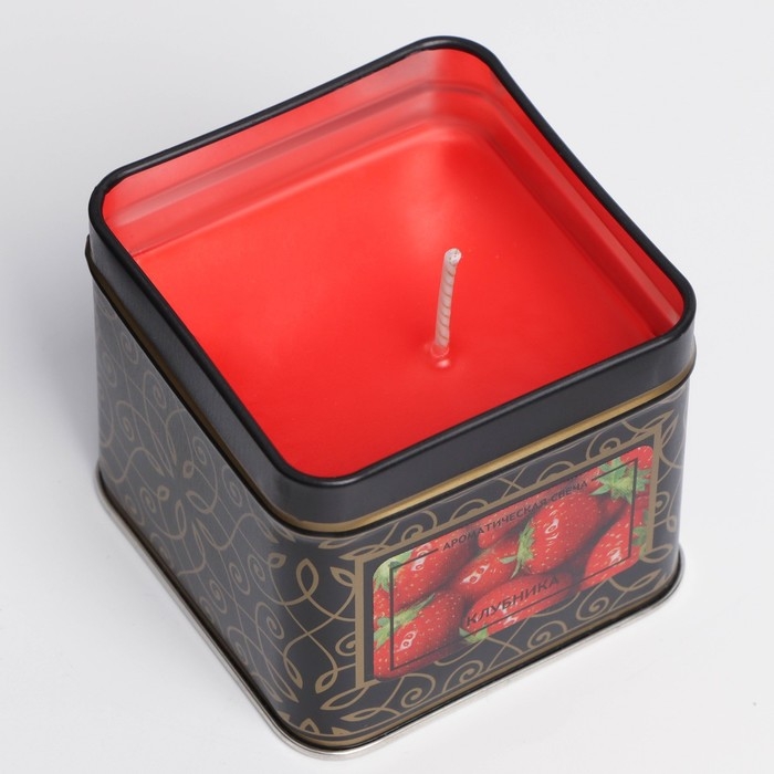 Свечи ароматические в жестяной банке  Свечи ароматические в жестяной банке "Клубника"