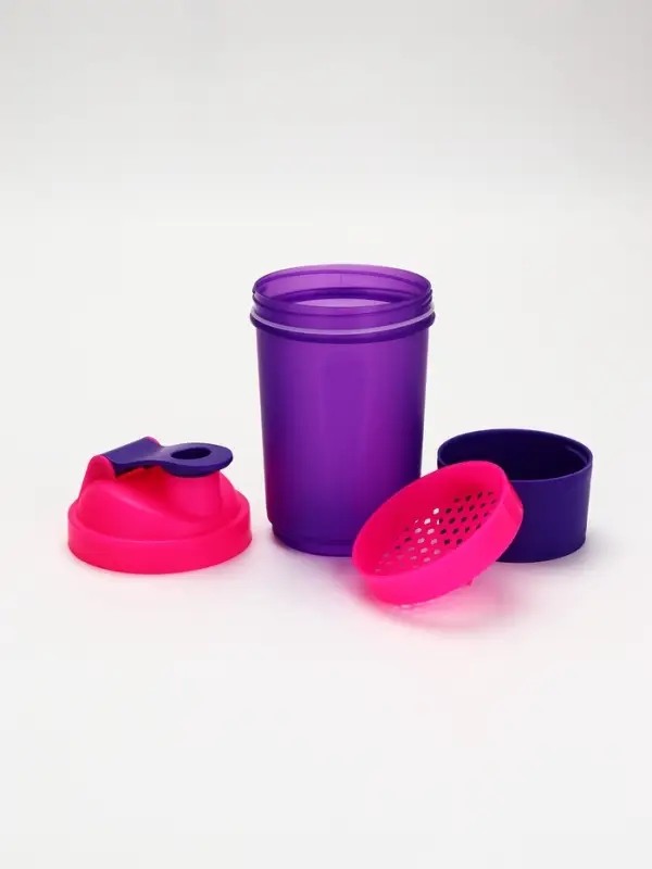 Шейкер спортивный для коктейлей и протеина, с чашей, 500 мл