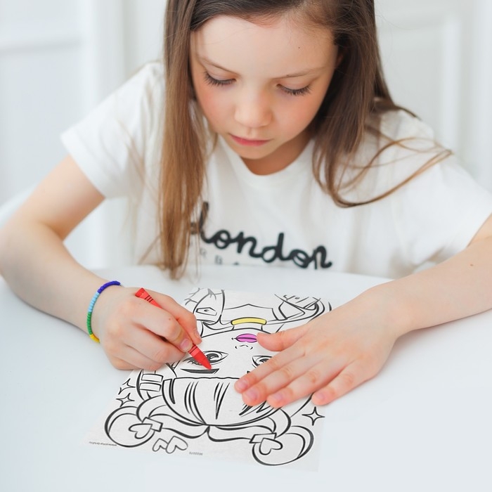 Набор для творчества «Make up studio», книжка, тени, стразы, 8+ Набор для творчества «Make up studio», книжка, тени, стразы, 8+