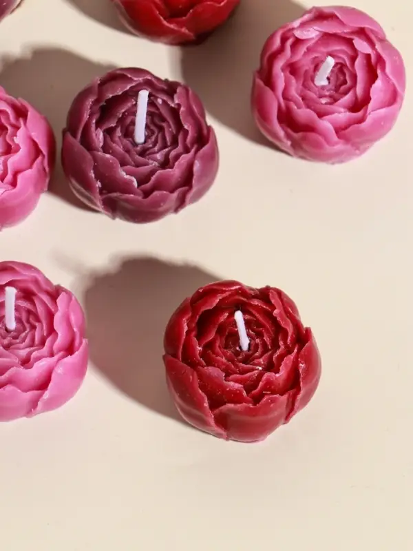 Набор свечей декоративных &laquo;Пионы&raquo;, 9 шт. 3.5&times;3.5&times;2.5 см, розово-фиолетовые, 14&times;14&times;4 см