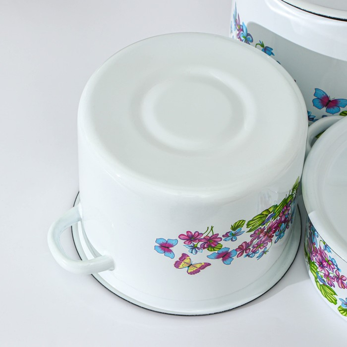 Набор кастрюль «Фиалка», 3 предмета: 2 л, 3.5 л, 5.5 л, эмалированные крышки, индукция, цвет МИКС Набор кастрюль «Фиалка», 3 предмета: 2 л, 3.5 л, 5.5 л, эмалированные крышки, индукция, цвет МИКС