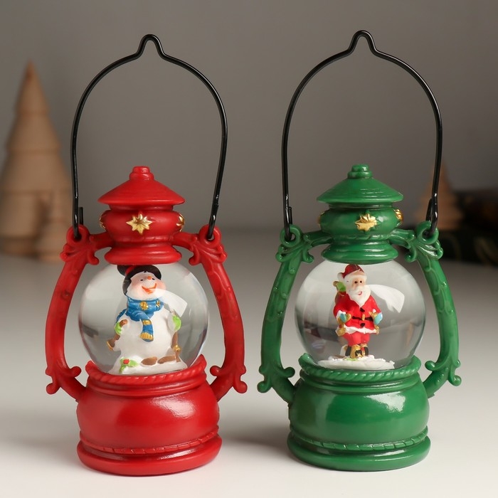 Сувенир полистоун водяной шар Сувенир полистоун водяной шар "Дед Мороз/Снеговик в фонарике" МИКС 7х5х10 см