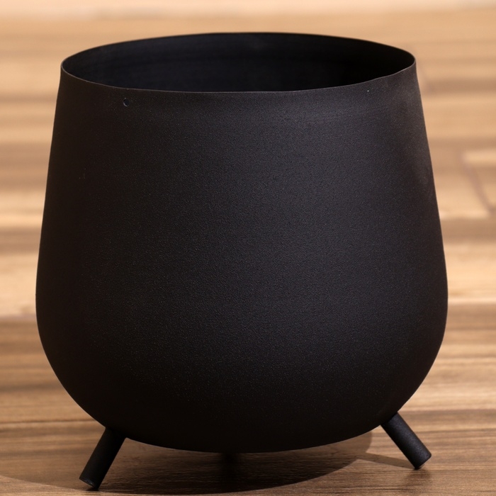 Кашпо на ножках  Кашпо на ножках "Монро" металл (набор 2 шт), диаметр 21 и 18 см