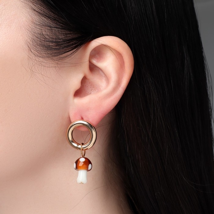 Серьги «Грибы» мухомор в крапинку, цвет бело-коричневый в золоте Серьги «Грибы» мухомор в крапинку, цвет бело-коричневый в золоте