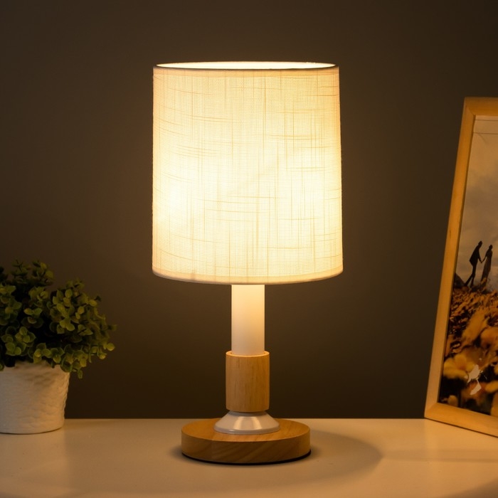 Настольная лампа Настольная лампа "Мирабель" E27 40Вт белый 16х16х36,5 см RISALUX