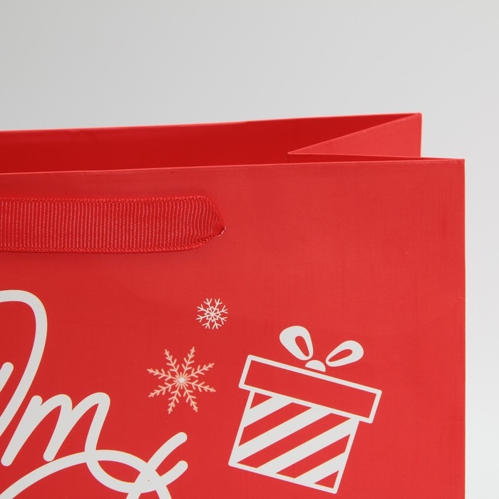 Пакет подарочный новогодний ламинированный «Новогодний подарочек», ML 23 х 27 х 11,5 см, Новый год Пакет подарочный новогодний ламинированный «Новогодний подарочек», ML 23 х 27 х 11,5 см, Новый год