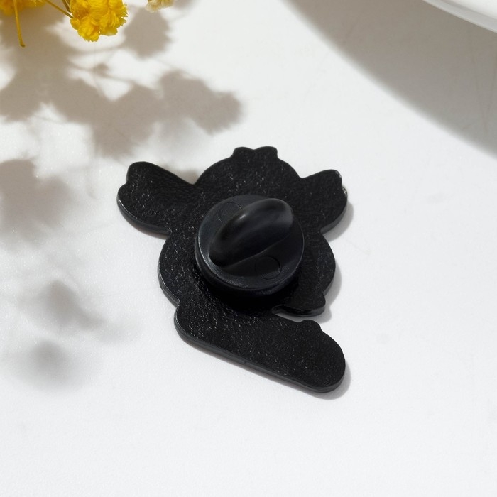 Значок «Цыплёнок» на скейте, цветной в чёрном металле Значок «Цыплёнок» на скейте, цветной в чёрном металле