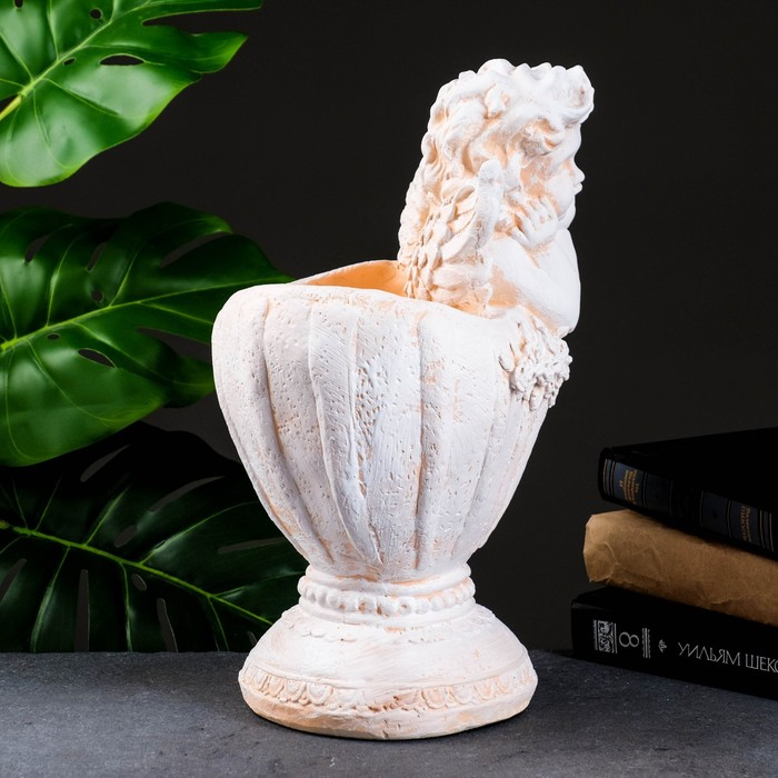 Фигурное кашпо Фигурное кашпо "Ангел в вазе" бежевый, 1,2 л / 20х35х23см