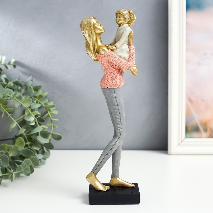 Сувенир полистоун  Сувенир полистоун "Мама с дочкой, розовый свитер" 8,5х5х28 см