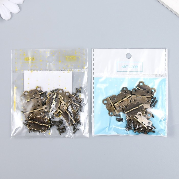 Петля накладная фигурная угол открывания 180 градусов + гвозд. набор 10 шт 2х1,7 см Петля накладная фигурная угол открывания 180 градусов + гвозд. набор 10 шт 2х1,7 см