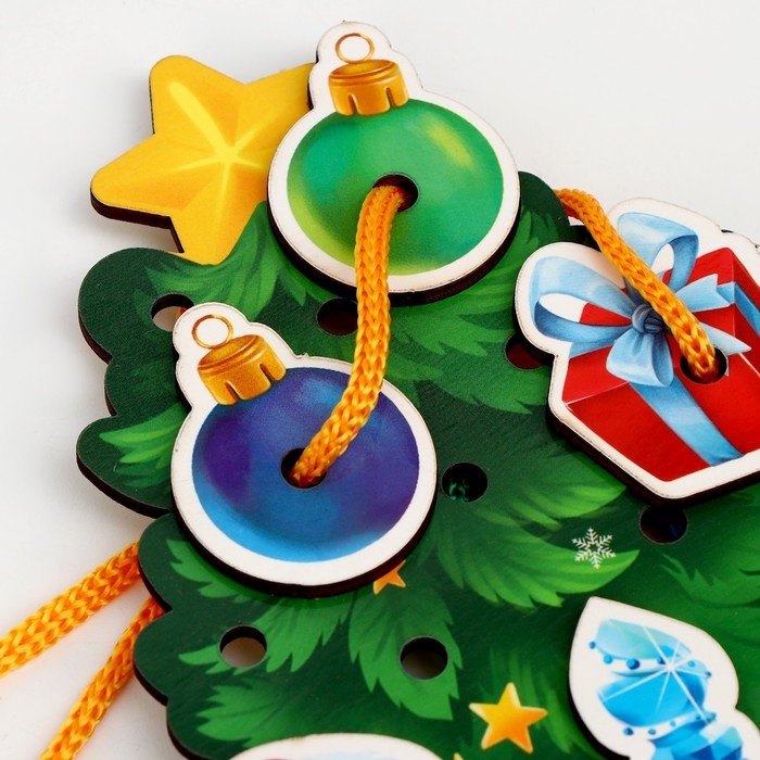 Новогодняя игрушка. Шнуровка «Новый год! Праздник в лесу» Новогодняя игрушка. Шнуровка «Новый год! Праздник в лесу»