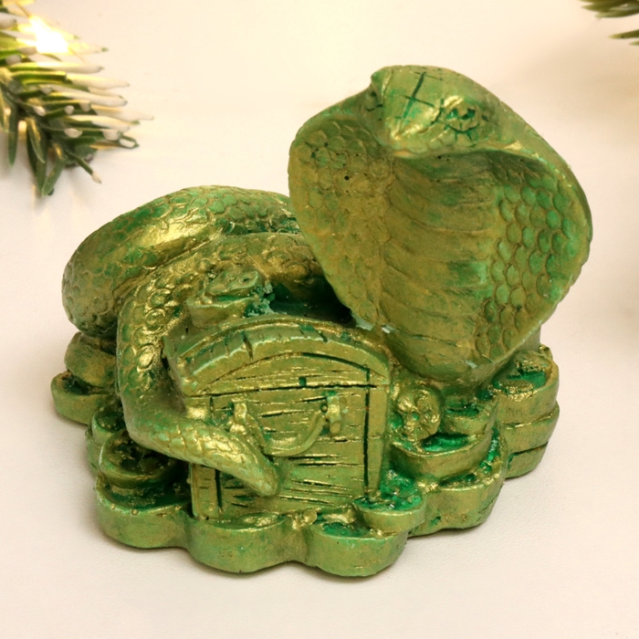Новый год. Символ 2025. Фигура Новый год. Символ 2025. Фигура "Змея с сундуком" зеленый с золотым, 6х6х5см