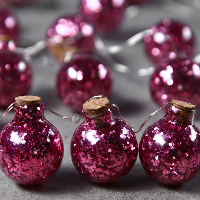 Гирлянда «Нить» 1.6 м с насадками «Шарики с розовым конфетти», IP20, серебристая нить, 15 LED, батарейки ААх2 (нет в комплекте), свечение тёплое белое Гирлянда «Нить» 1.6 м с насадками «Шарики с розовым конфетти», IP20, серебристая нить, 15 LED, батарейки ААх2 (нет в комплекте), свечение тёплое белое