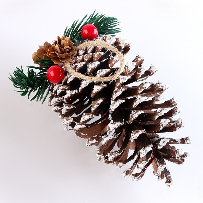 Шишка декоративная «Новогодниий праздник» 7 × 7 × 12 см Шишка декоративная «Новогодниий праздник» 7 × 7 × 12 см