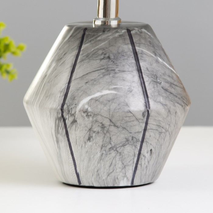 Настольная лампа Настольная лампа "Амандин" E14 40Вт серый-черный 23х23х35 см RISALUX