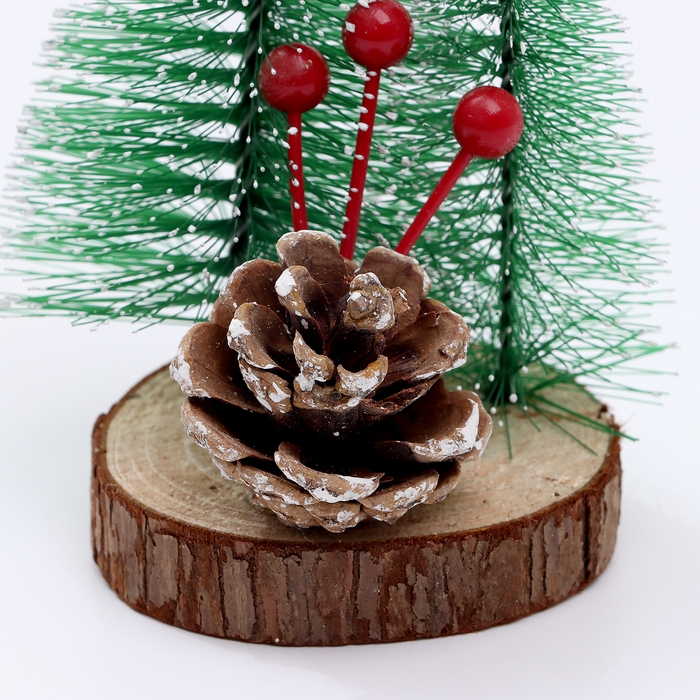 Новогодний декор «Две ёлки с шишкой», наподставке, 8,5 × 10 × 16 см Новогодний декор «Две ёлки с шишкой», наподставке, 8,5 × 10 × 16 см