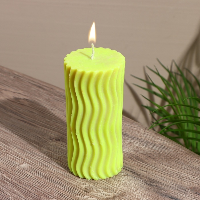 Свеча  Свеча "Волны" 6х6х12 см, соевый воск МИКС