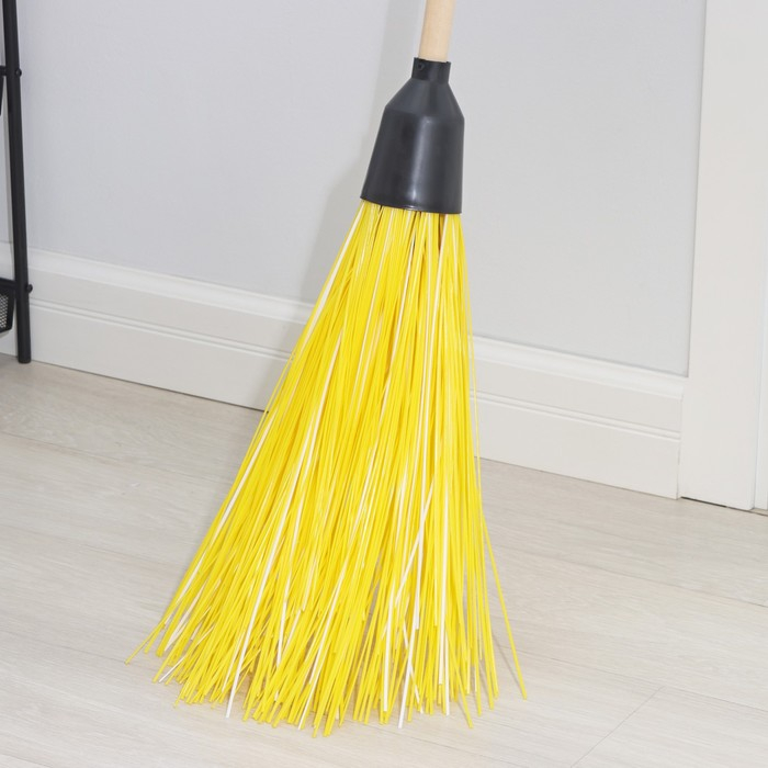 Метла полипропиленовая, с черенком «Дорогая», 5 колец, цвет МИКС Метла полипропиленовая, с черенком «Дорогая», 5 колец, цвет МИКС