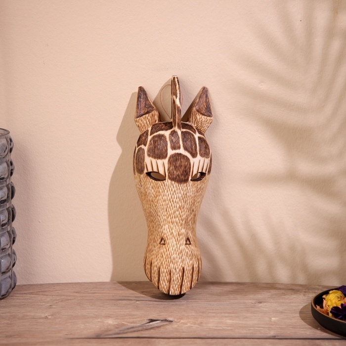 Маска Маска "Жираф" дерево 27 см