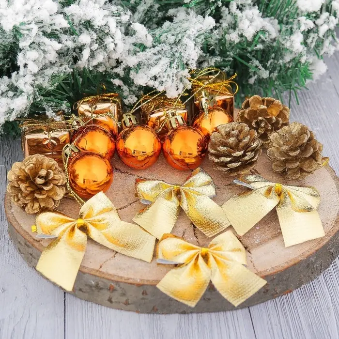 Ёлочные игрушки &laquo;Сюрприз&raquo;, шары новогодние, набор 17 шт. (4 шишки, 4 подарка, 4 банта, 4 шара, 5 шариков)