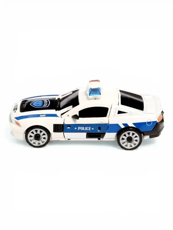 Робот &laquo;Полицейская машина&raquo;, с металлическими элементами, трансформируется