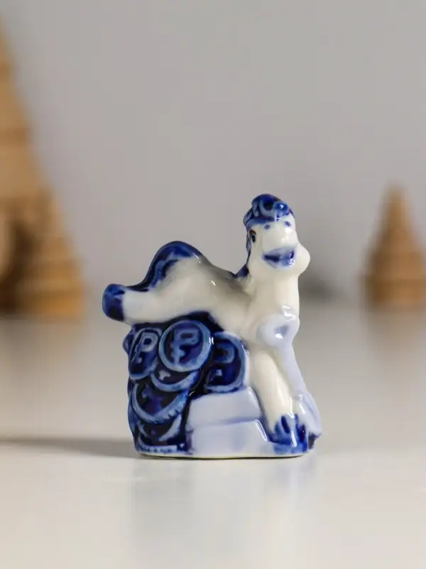 Сувенир керамика "Лошадка на монетках" бело-синий МИКС 2,5х5х6 см