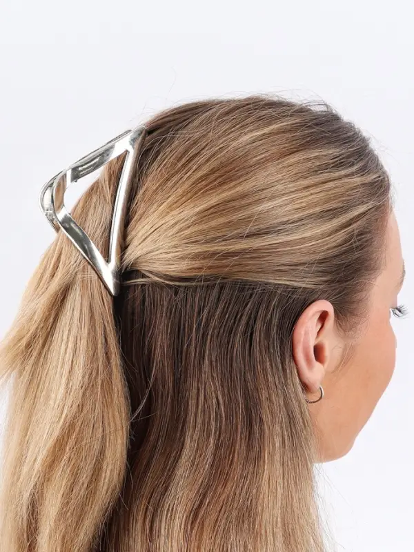 Крабик для волос &laquo;Глянец&raquo;, треугольник, 10&times;4.5 см, серебристый