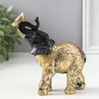 Сувенир полистоун "Чёрный слонёнок с бабочкой на хоботе" с золотом 7,5х12,7х15,7 см