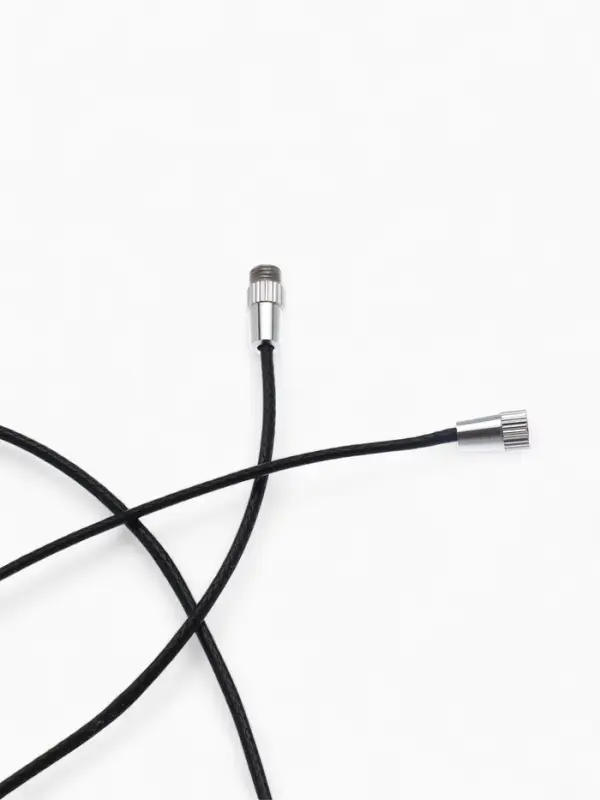 Шнурок нейлон 60 см, цвет чёрный, винтовой замок серебро Шнурок нейлон 60 см, цвет чёрный, винтовой замок серебро