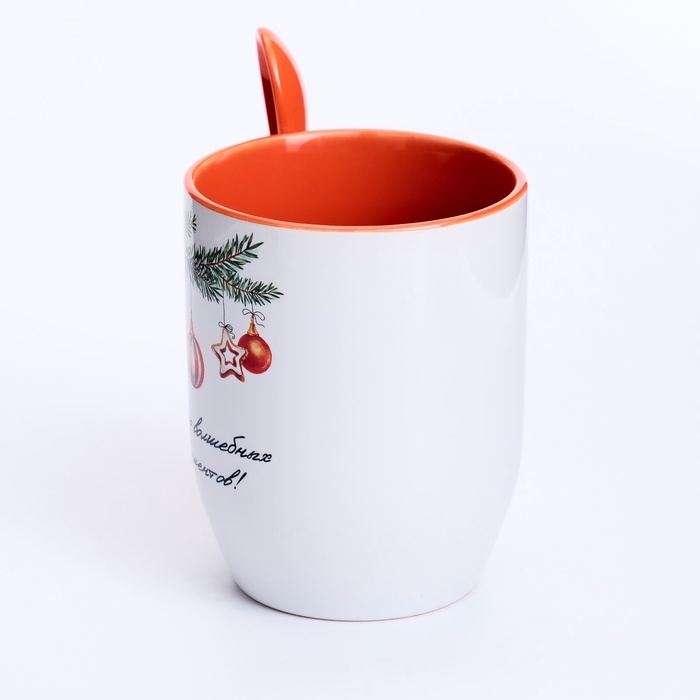 Кружка новогодняя с ложкой Дорого внимание «Волшебных моментов», 350 мл Кружка новогодняя с ложкой Дорого внимание «Волшебных моментов», 350 мл