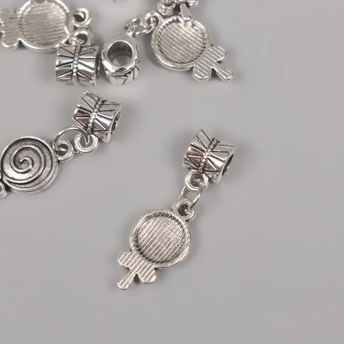 Бейл с подвеской металл для творчества Бейл с подвеской металл для творчества "Конфета на палочке" серебро 2,7х1 см