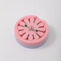 Игольница магнитная с ножом для ниток, d=7 см, розовая