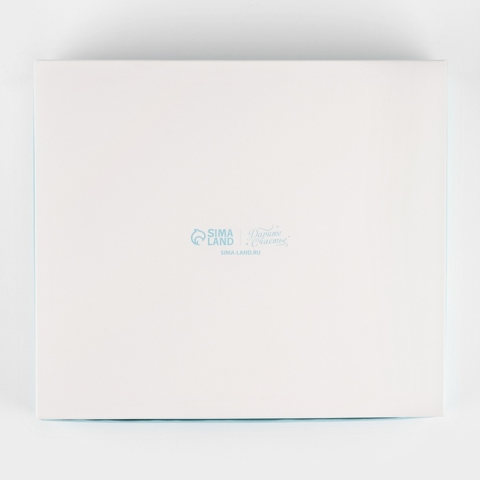 Коробка подарочная новогодняя складная «Волшебного Нового года!», 23.5 х 20.5 х 5.5 см Коробка подарочная новогодняя складная «Волшебного Нового года!», 23.5 х 20.5 х 5.5 см