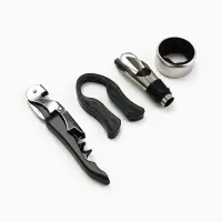 Подарочный набор для вина &laquo;Золотому человеку&raquo;: 4 предмета + шахматы