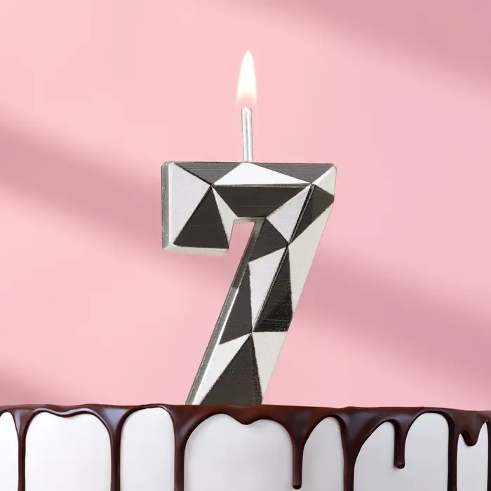 Свеча для торта «Алмаз», цифра 7, серебристый металлик Свеча для торта «Алмаз», цифра 7, серебристый металлик