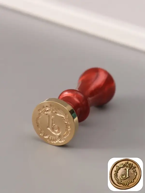 Печать для сургуча с пластиковой ручкой &laquo;Венок с буквой J&raquo;, 2.5&times;2.5&times;6.3 см