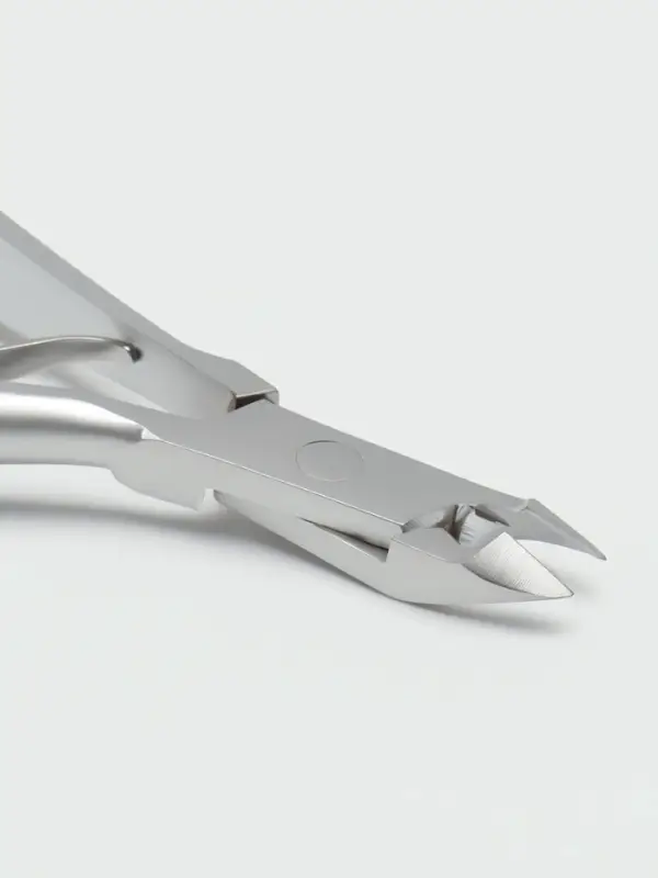 Кусачки маникюрные для кутикулы, эргономичные, 10.1 см, длина лезвия-7 мм