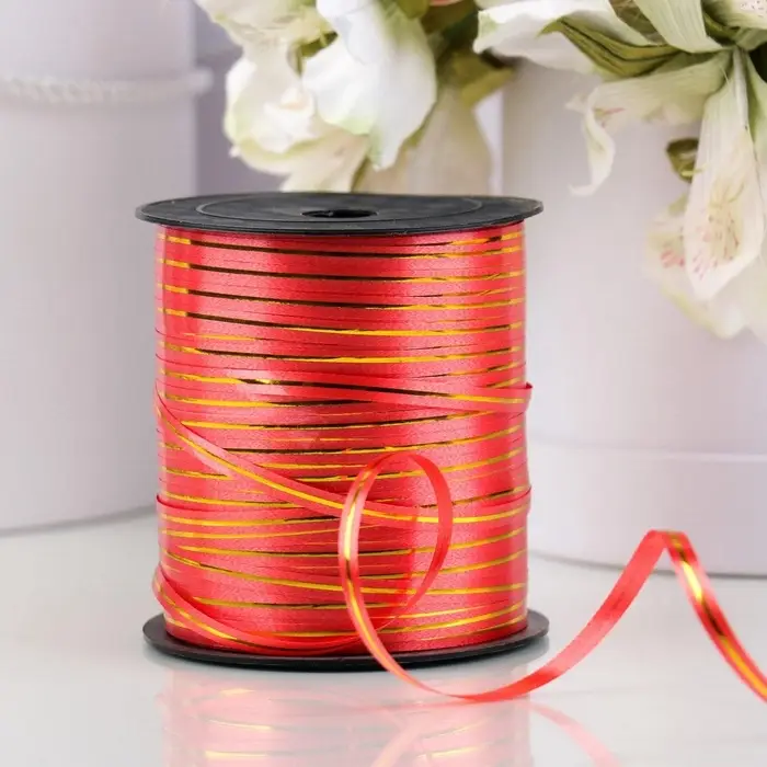 Лента упаковочная красная с золотой полосой, 5 мм &times; 225 м