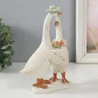 Фигурка полистоун &laquo;Гусь с гусыней: объятия&raquo;, 14.5&times;8&times;18.5 см