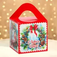 Подарочная коробка Новогодняя Кубик большой «Еловый Венок» 12×12×12 см