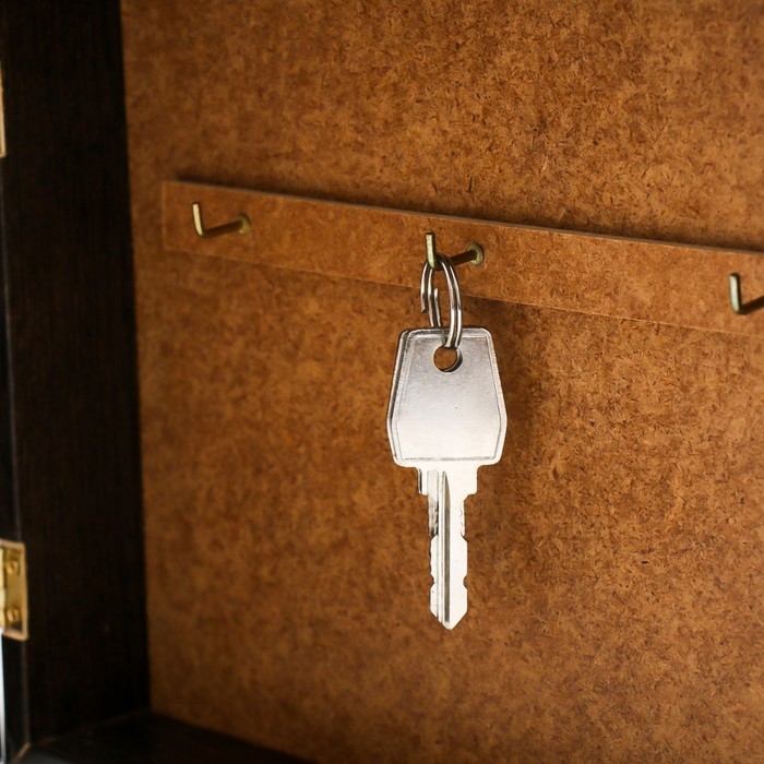 Ключница Ключница "Цветы" венге 19х24 см МИКС