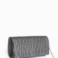 Сумка-клатч женская вечерняя на магните, на длинной цепочке, блестящая, серебристая