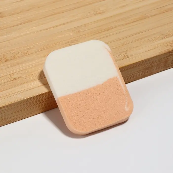 Спонж для макияжа, 5.5×4.5 см, белый, бежевый Спонж для макияжа, 5.5×4.5 см, белый, бежевый