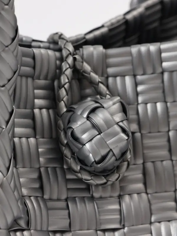 Сумка плетёная пластиковая, 23&times;11&times;30 см, серебристая